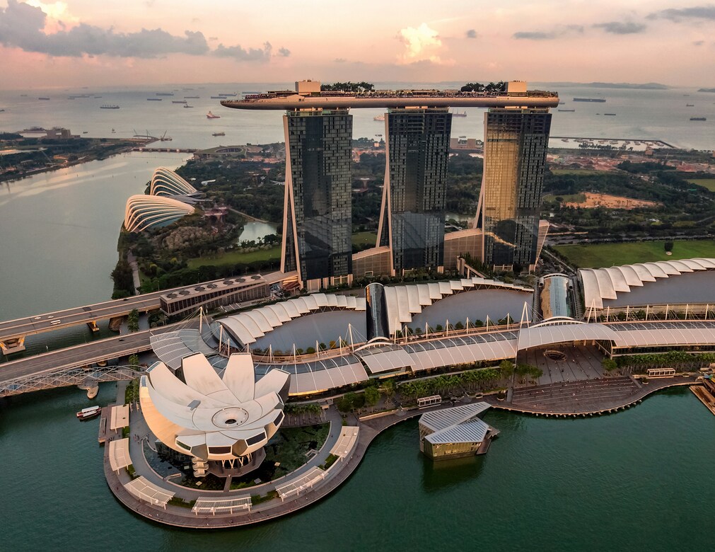 Expat Living in Singapore : Explore cultural diversity, global connectivity, and opportunities for expats in a vibrant city-state.